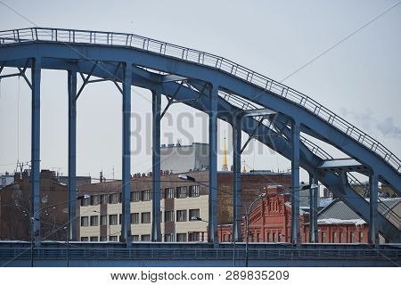 American Bridge, Built In The 1840S. Bridges Are Built Entirely Of Metal Structures. On The Construc
