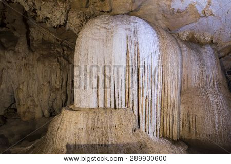 Structure Inside Tham Nam Lod Cave In Mae Hong Son Province In Northern Thailand. Featuring A Lot Of