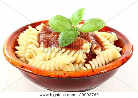 Spirelli med tomatsauce