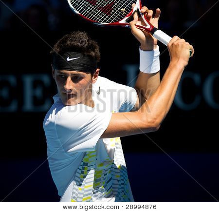 MELBOURNE - 16 gennaio: Bernard Tomic dell'Australia nella sua prima vittoria contro Fernando Verdasco di Spagna 