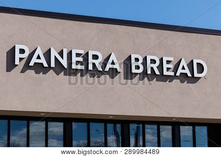 Indianapolis - Circa March 2019: Panera Bread Retail Location. Panera Is A Chain Of Fast Casual Rest