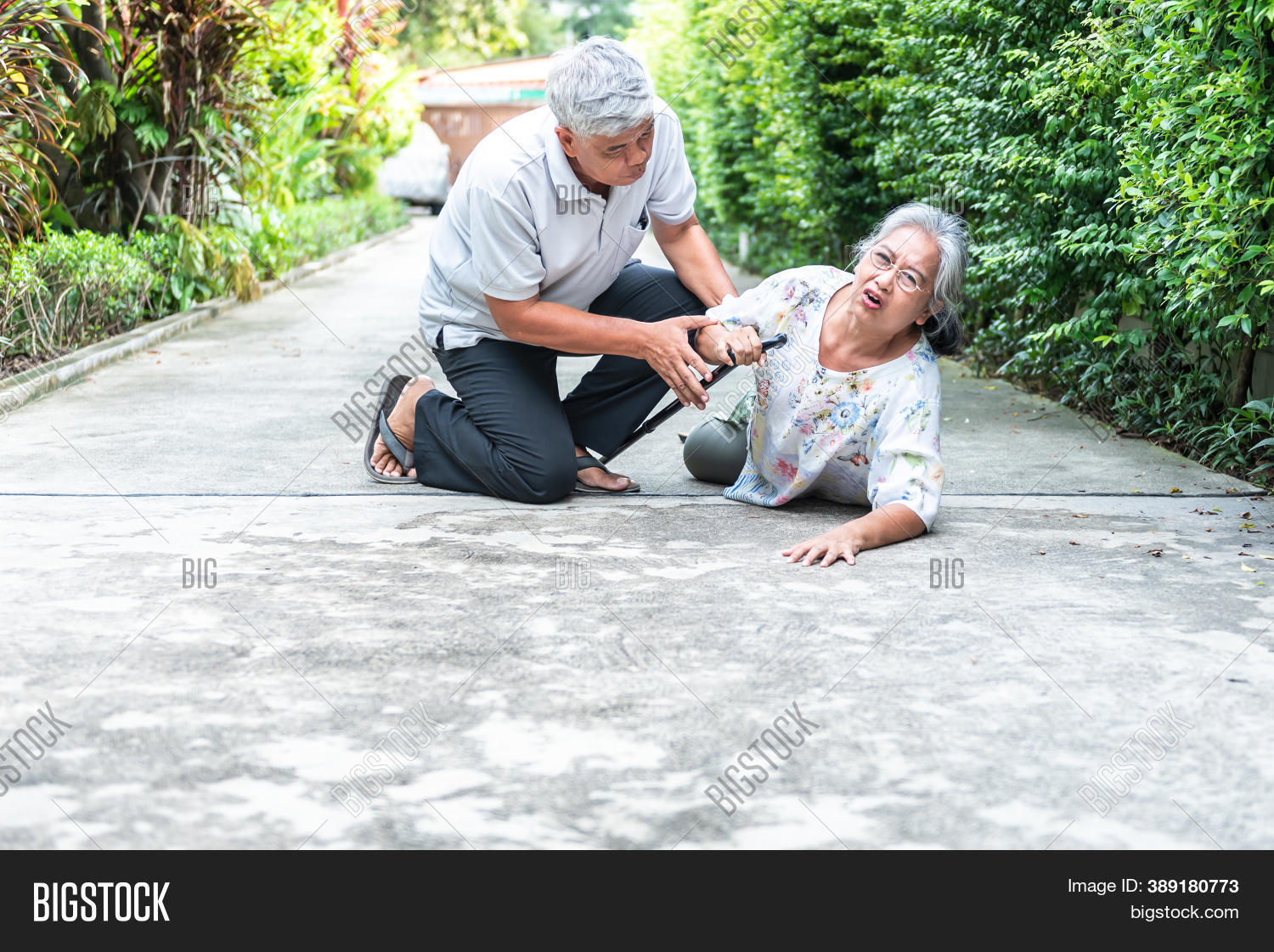 Asian Elderly Husband Image and Photo