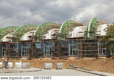Construction Of A Shopping Center, Tennis Court, Sports Fitness Center, Enterprise. 08/31/2020. Mins
