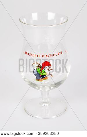Bordeaux , Aquitaine / France - 10 01 2020 : La Chouffe Logo And Sign Cartoon On Glass Of Belgian Bl