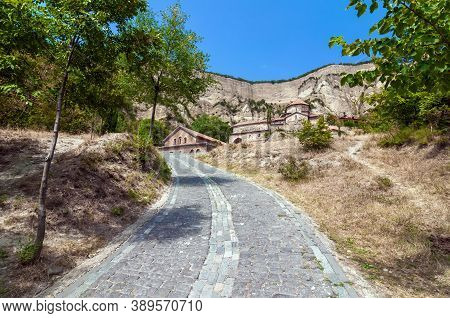 Shio Mgvime Monastery, An Ancient Monastery Near The Town Of Mtskheta.