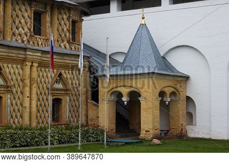 Russia, Rostov Veliky, September 2020. Church Of The Hodegetria. Porch Of The Church Of The Odigitri