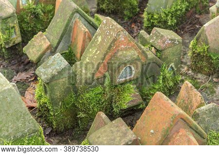 Model Of The Old Koenigsberg, Miniatures Based On Fairy Tales By Ernst Theodor Amadeus Hoffmann, Rus
