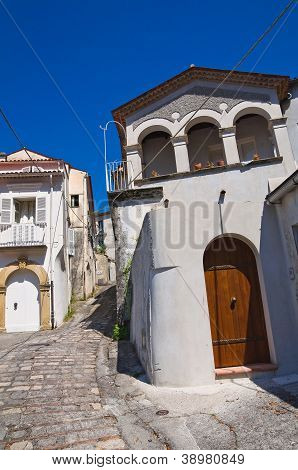 Aleja. Maratea. Basilicata. Włochy.