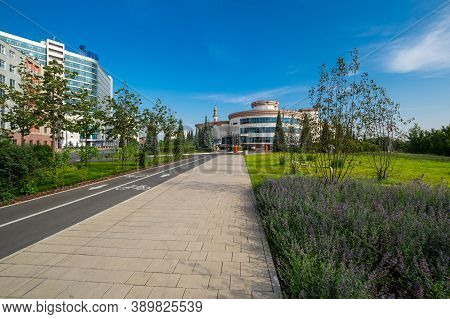 Kazan, Russia - July 16, 2018: Embankment Of The Lake Nizhny Kaban In Kazan, Capital Of Republic Tat