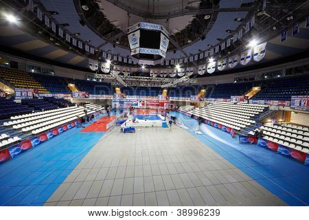 Moskva - JAN 13: Krylatskoye Sports Palace, kurv-hallen - stedet for WSB kamp mellem Dinamo Moskva en