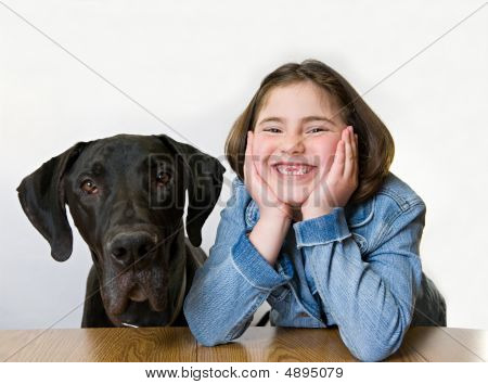 Petite fille avec son chien