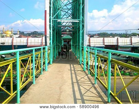 bridge on market