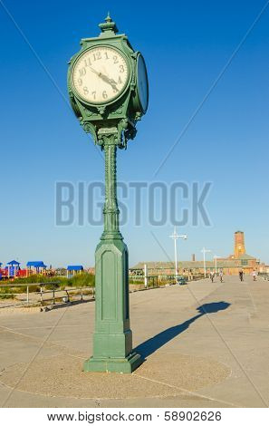 Jacob Riis Park, Rockaway, Queens, NYC, USA: famous clock