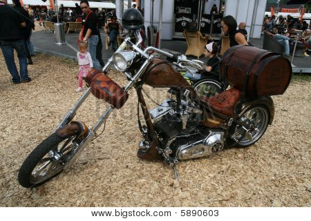 Faaker See, Austria - syyskuun 11: 2009 Euroopan Bike Week kymmenvuotispäivää. Suurin Euroopan Mo
