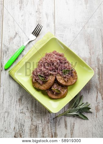 seitan with onions and sage
