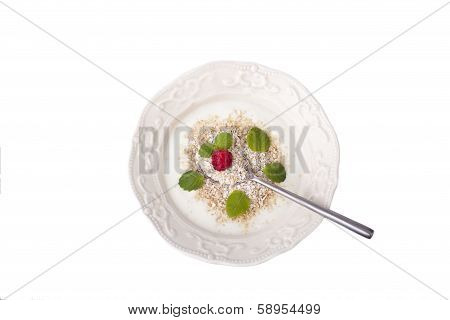 Yogurt With Oan Brain, Raspberry And  Mint