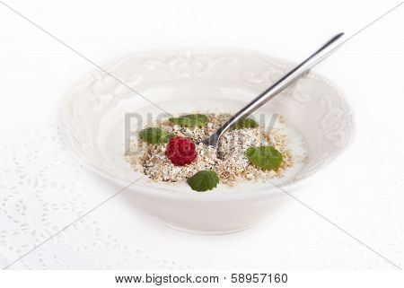 Yogurt With Oat Brain, Raspberry And  Mint