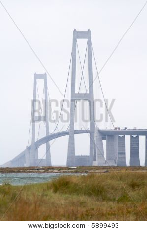 Pylon bro