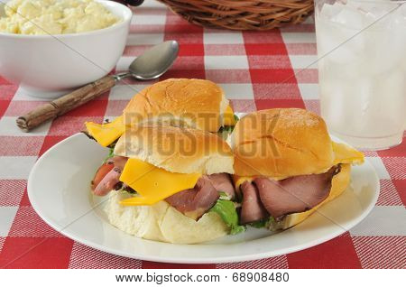 Roast Beef Sliders On A Picnic Table