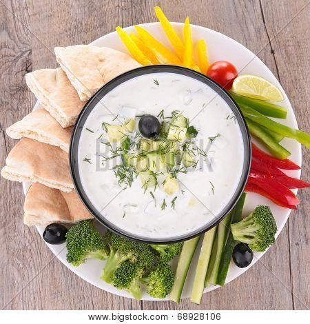 vegetable and dip