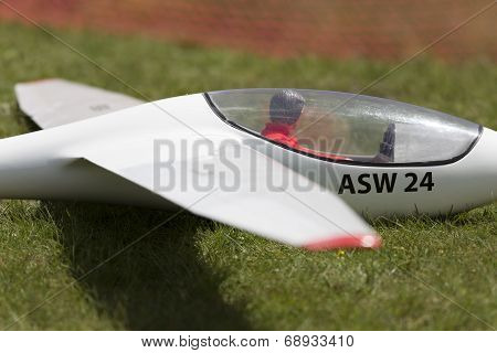 Radio control planes