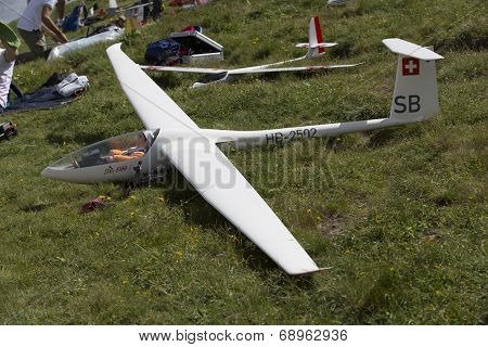 Radio control planes