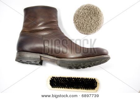 Boots with clean accessories