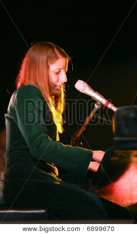 Marketa Irglova la temporada se hinchan