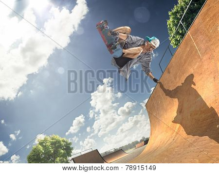 The old man is skating on skateboard