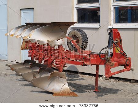 Tillage Machine - Plow