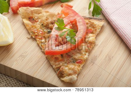 Lahmacun Slice