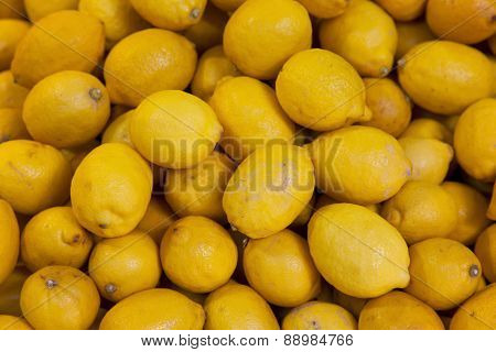 Real Organic Lemon Fruits At Stall