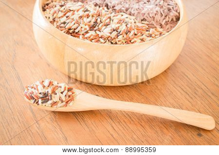 Organic Multi Whole Grain Of Jasmine Rice