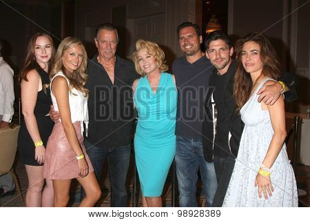 LOS ANGELES - AUG 15:  Newman Family at the 