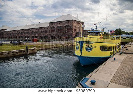 Soo Locks Boat Tours