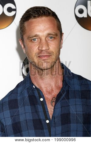 LOS ANGELES - AUG 6:  Devon Sawa at the ABC TCA Summer 2017 Party at the Beverly Hilton Hotel on August 6, 2017 in Beverly Hills, CA