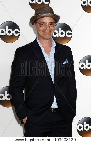 LOS ANGELES - AUG 6:  Joshua Malina at the ABC TCA Summer 2017 Party at the Beverly Hilton Hotel on August 6, 2017 in Beverly Hills, CA
