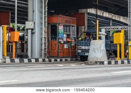 Gate For Expressway Fee Payment In Bangkok By Exat
