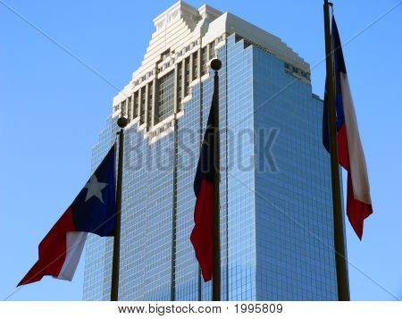 Houston budynku i flagi