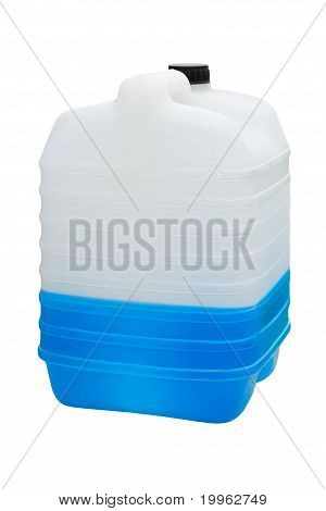 Isolierte Kanister mit blau Flüssigkeit