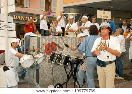 People Performing Gugge Music At The Carnival Of Lugano