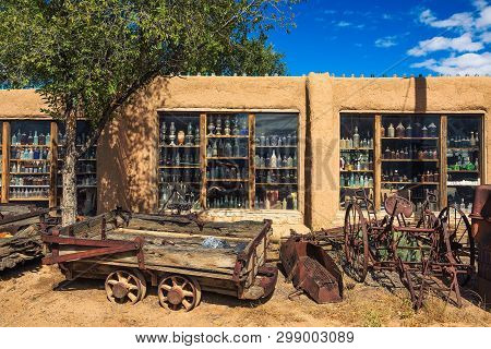 Cerrillos, New Mexico, Usa - October 16, 2018 : Casa Grande Trading Post And Mining Museum Located A