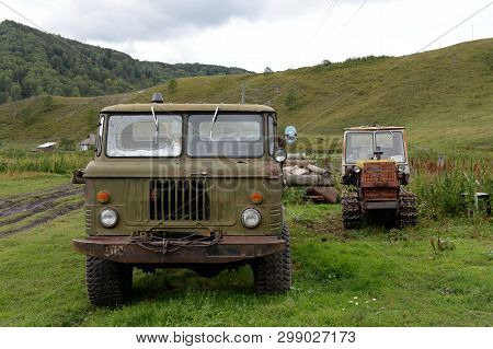 Altai Region, Russia - September 4, 2018: Equipment On The Streets Of The Mountain Village Of Genera