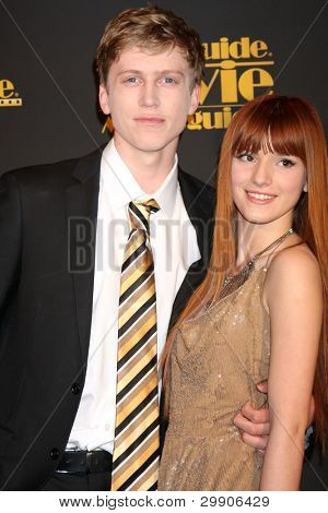 LOS ANGELES - Şubat 10: Tristan Klier, Bella Thorne Universa 2012 Movieguide ödüllerinde gelir