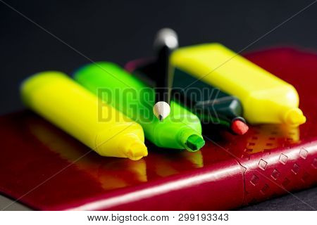 Colored Highlighter Whithout Cap On A Diary