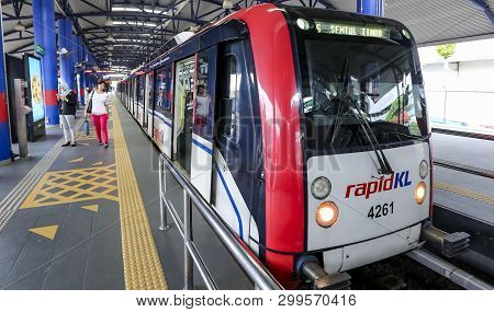 Malaysia Lrt Train