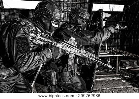 Police Special Reaction Team Squad Attacking Criminals