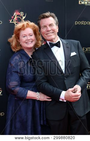 LOS ANGELES - MAY 5:  Mariellen Bergman, Peter Bergman at the 2019  Daytime Emmy Awards at Pasadena Convention Center on May 5, 2019 in Pasadena, CA