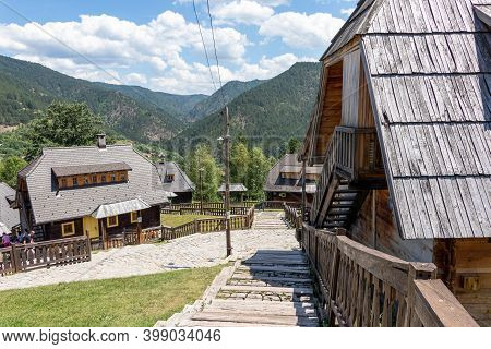Mokra Gora, Serbia - July 15, 2020: Wooden Houses In Serbian Mountain Village Near Mokra Gora In Zla
