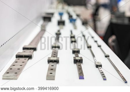 Many Size Of High Quality And Precision Linear Ball Bearing And Guide Way Support Of Machine For Ind